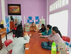 Kendati Cuaca Buruk, Kadis Perpustakaan Kabupaten Manggarai, Aldy Tjangkung Bilang Pihaknya Tetap Stand By di Kantor Layani Pengunjung