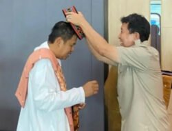 Wabup Mabar, dr. Yul Weng, M.Kes Selendangi Gubernur Jabar, Dedi Mulyadi di Labuan Bajo